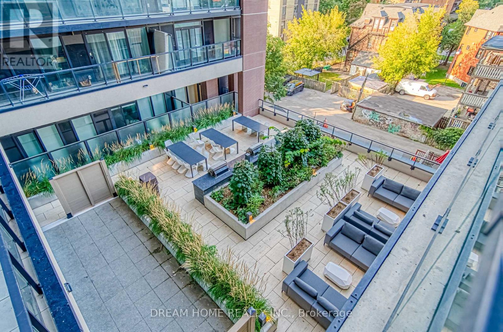 416 - 270 Dufferin Street, Toronto, Ontario  M6K 0H8 - Photo 31 - W12777874