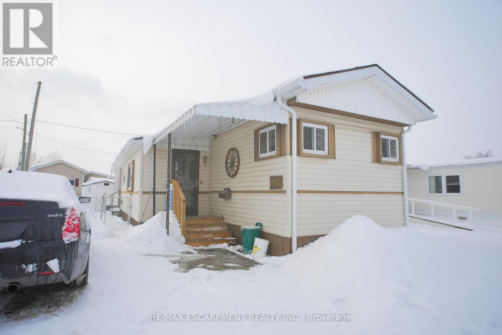 204 - 241 St. Paul Street W, St. Catharines, Ontario  L2S 2E5 - Photo 3 - X12777864