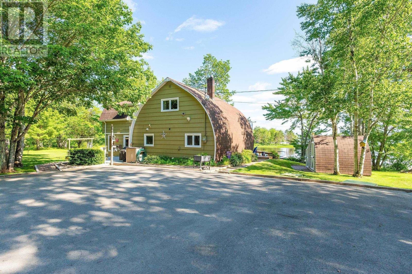 183 Lakewood Drive, Shortts Lake, Nova Scotia  B2N 1C0 - Photo 2 - 202602170