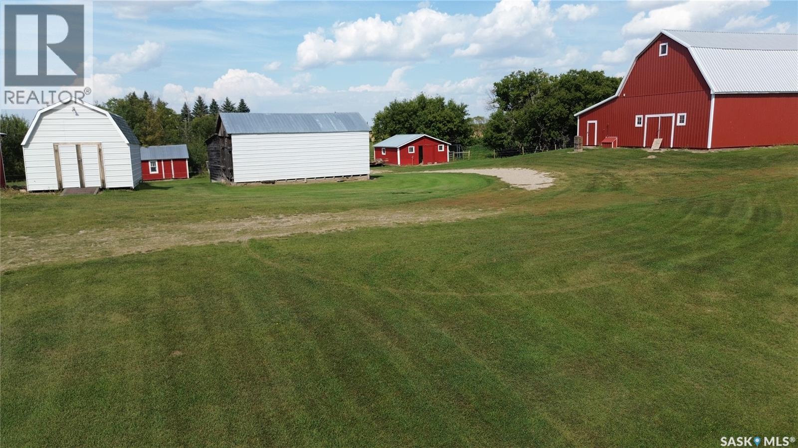 Hobby Farm Acreage, Fertile Belt Rm No. 183, Saskatchewan  S0A 3Y0 - Photo 11 - SK028334