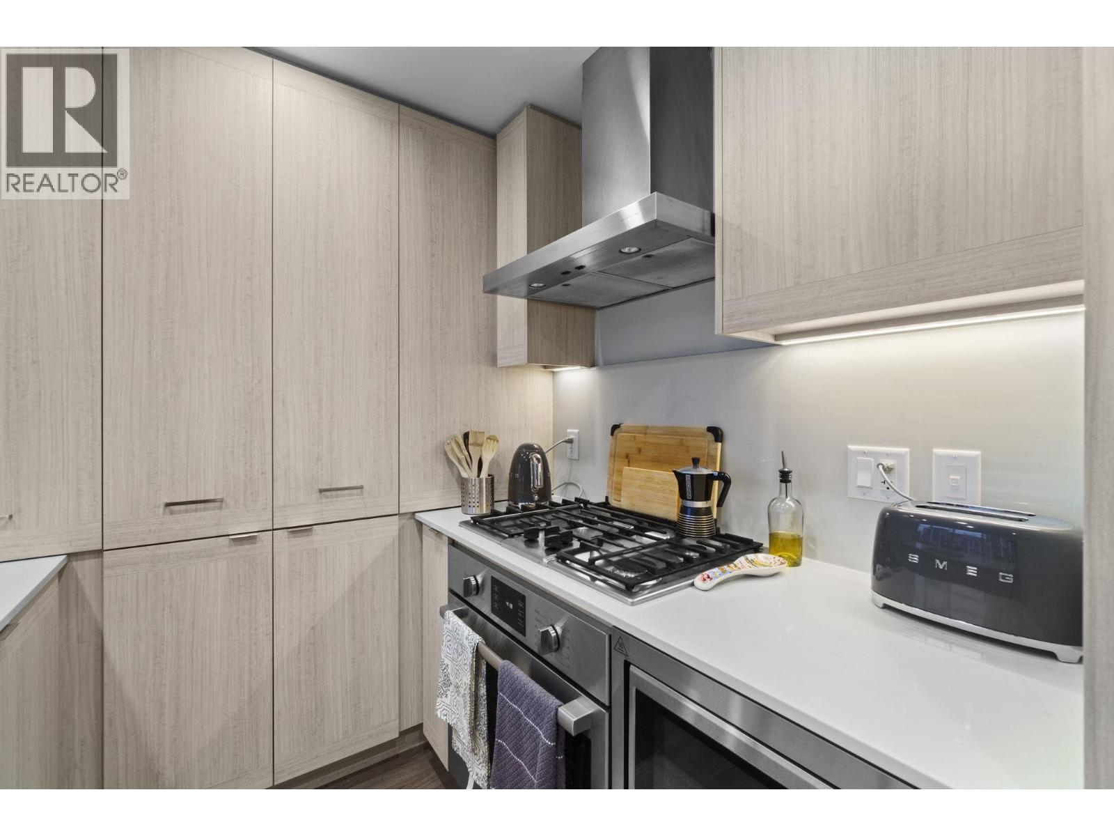 2106 2351 Beta Avenue, Burnaby, British Columbia  V5C 0M2 - Photo 6 - R3088135