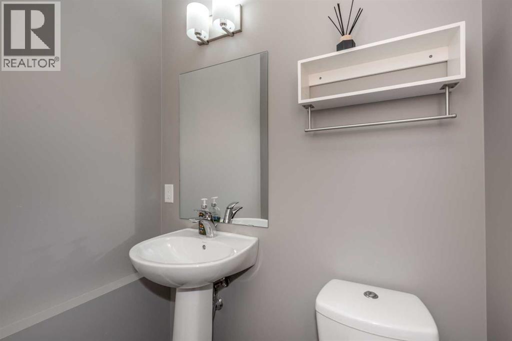 274 Redstone Drive Ne, Calgary, Alberta  T3N 0N3 - Photo 8 - A2270672