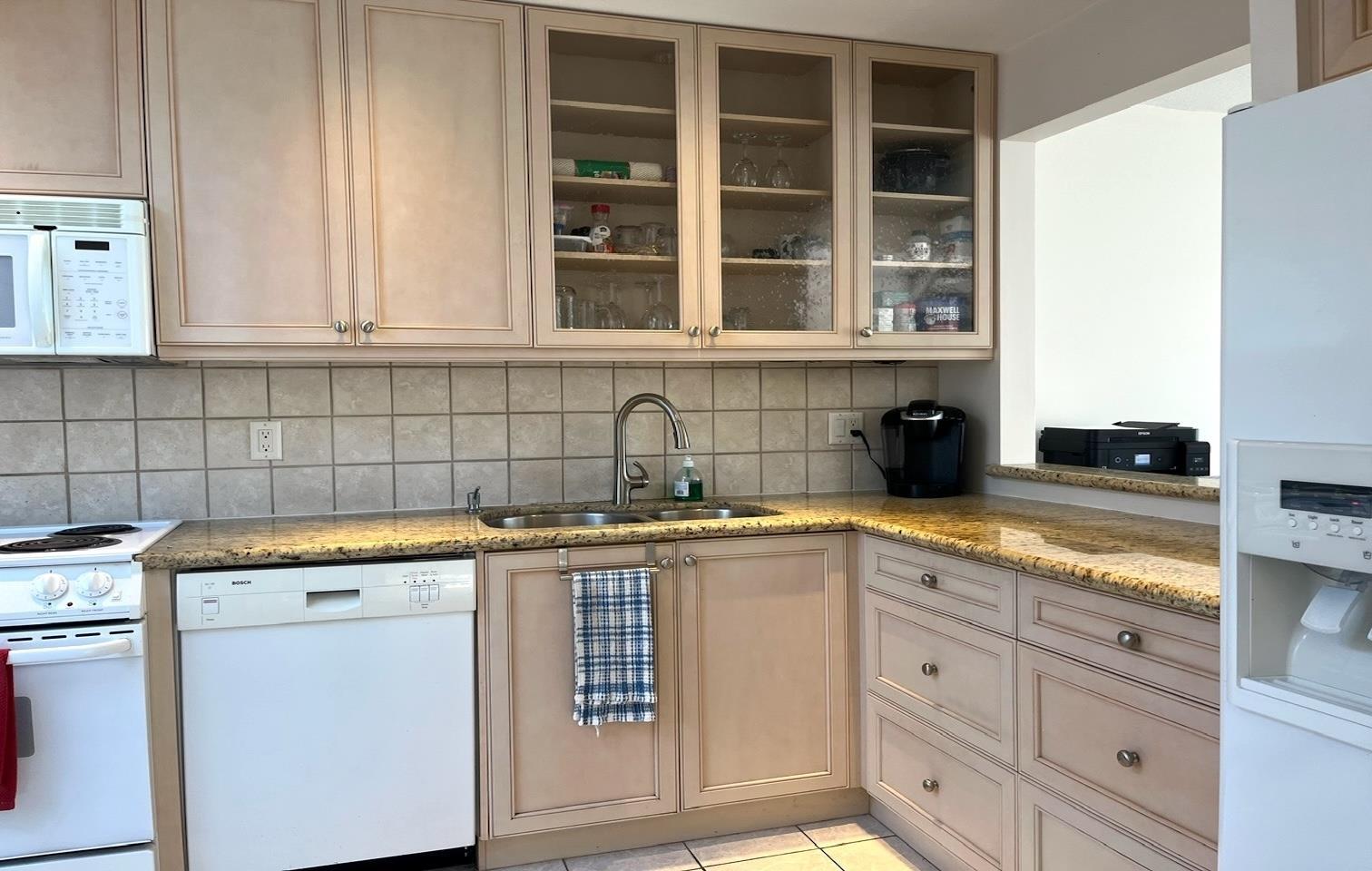 14831 Marine Drive, White Rock, British Columbia V4B 1C1 - Photo 5 - R3075103