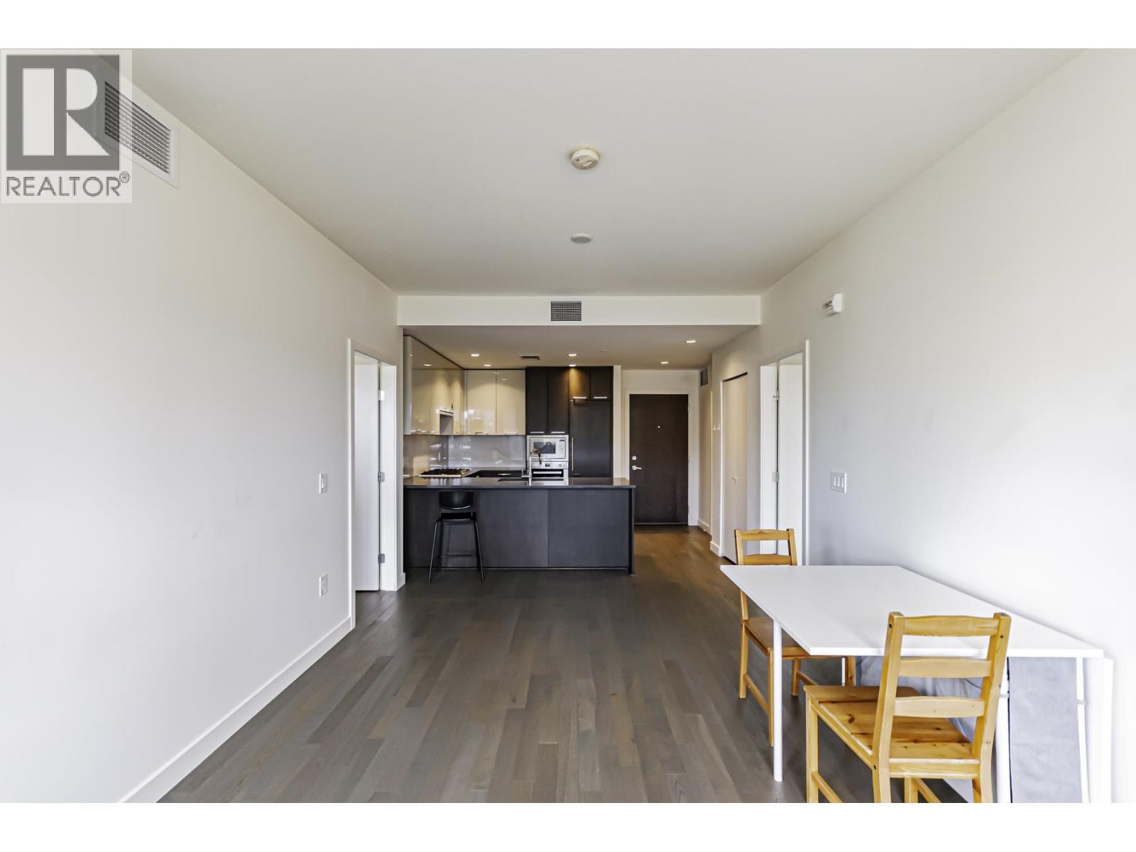 Listing Picture 12 of 26 : 223 4033 MAY DRIVE, Richmond / 烈治文 - 魯藝地產 Yvonne Lu Group - MLS Medallion Club Member