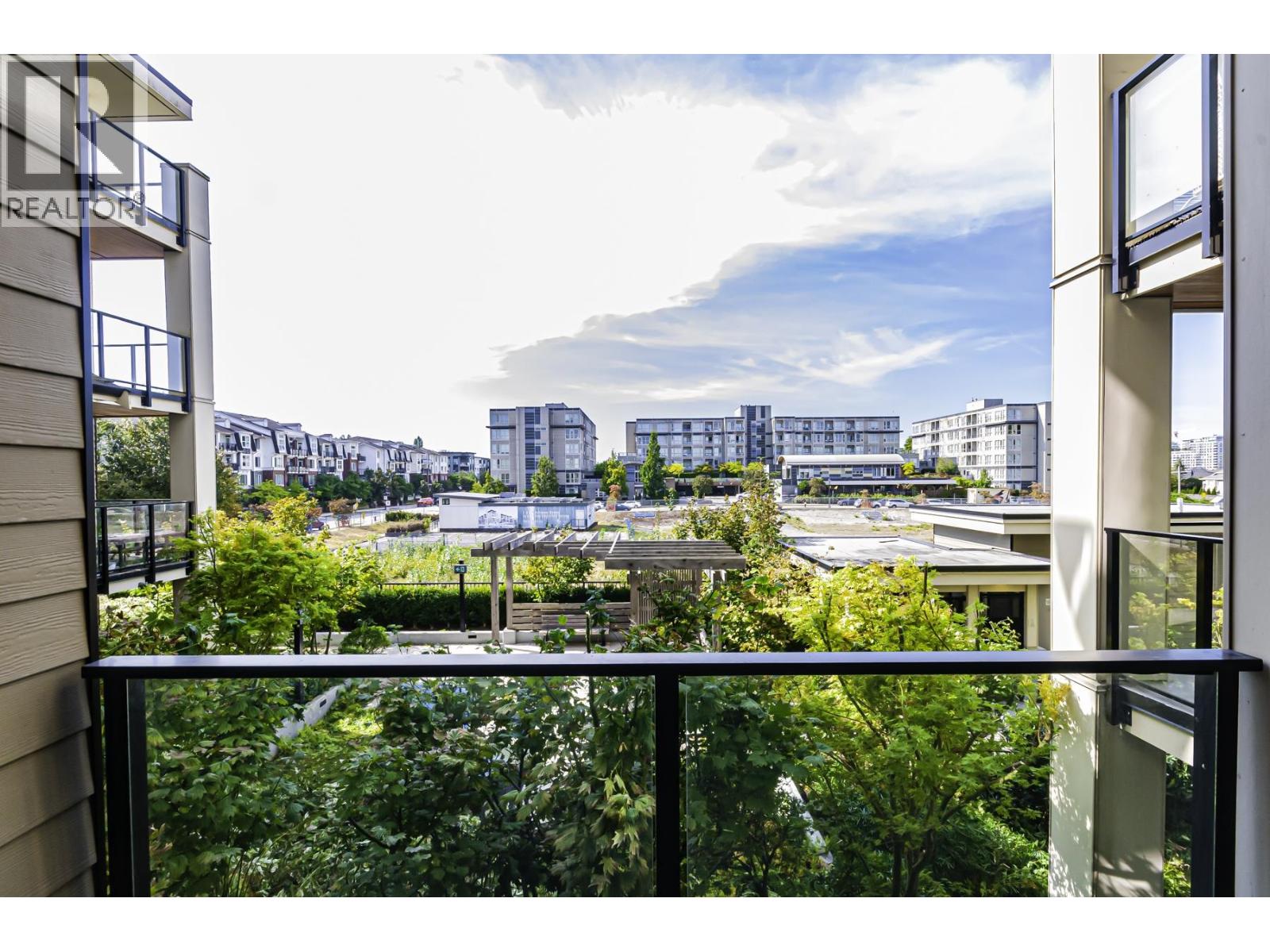 Listing Picture 24 of 26 : 223 4033 MAY DRIVE, Richmond / 烈治文 - 魯藝地產 Yvonne Lu Group - MLS Medallion Club Member