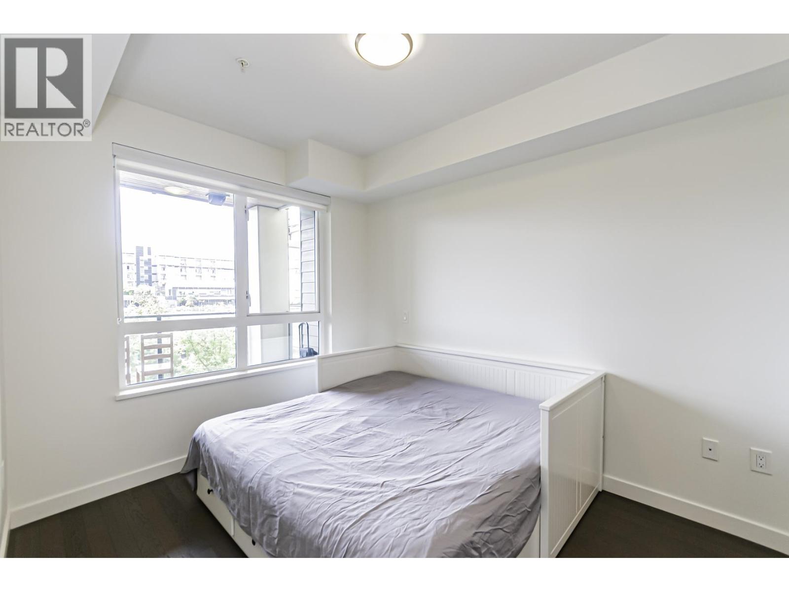 Listing Picture 14 of 26 : 223 4033 MAY DRIVE, Richmond / 烈治文 - 魯藝地產 Yvonne Lu Group - MLS Medallion Club Member