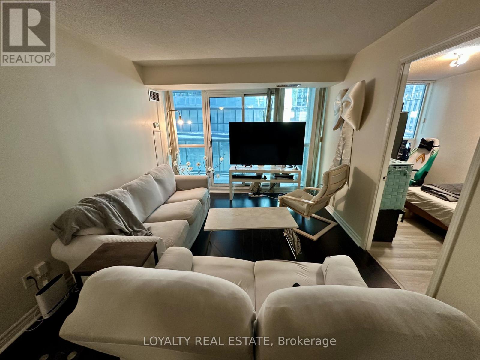 509 - 19 Grand Trunk Crescent, Toronto, Ontario  M5J 3A3 - Photo 4 - C12777906