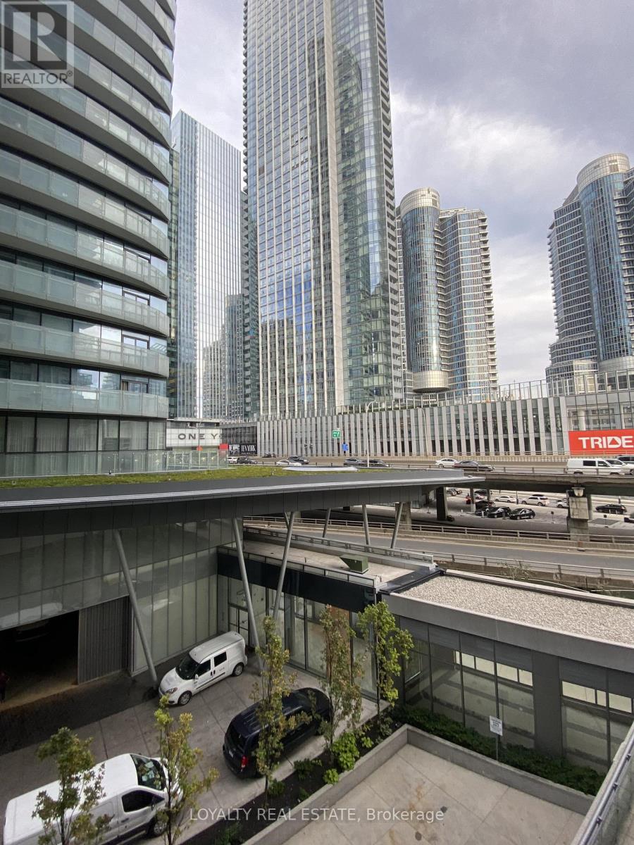 509 - 19 Grand Trunk Crescent, Toronto, Ontario  M5J 3A3 - Photo 9 - C12777906