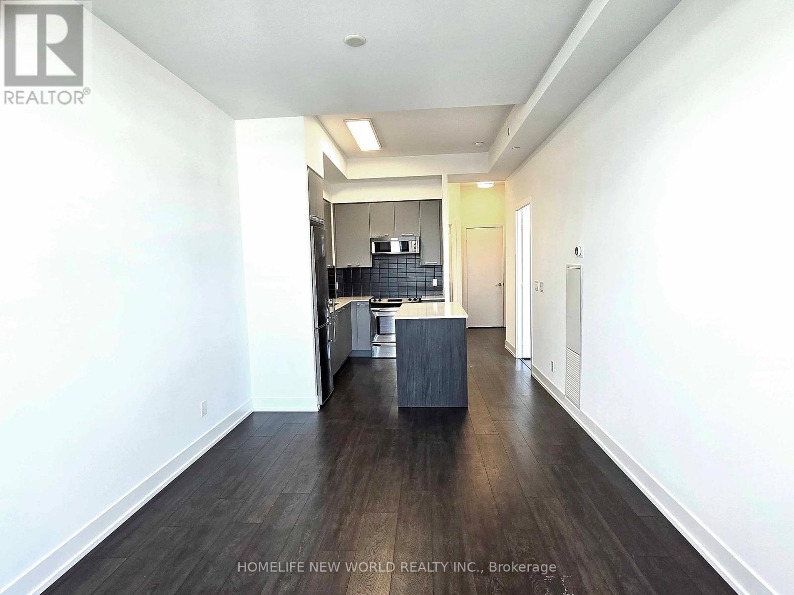 731 - 9471 Yonge Street, Richmond Hill, Ontario  L4C 0Z5 - Photo 3 - N12777916