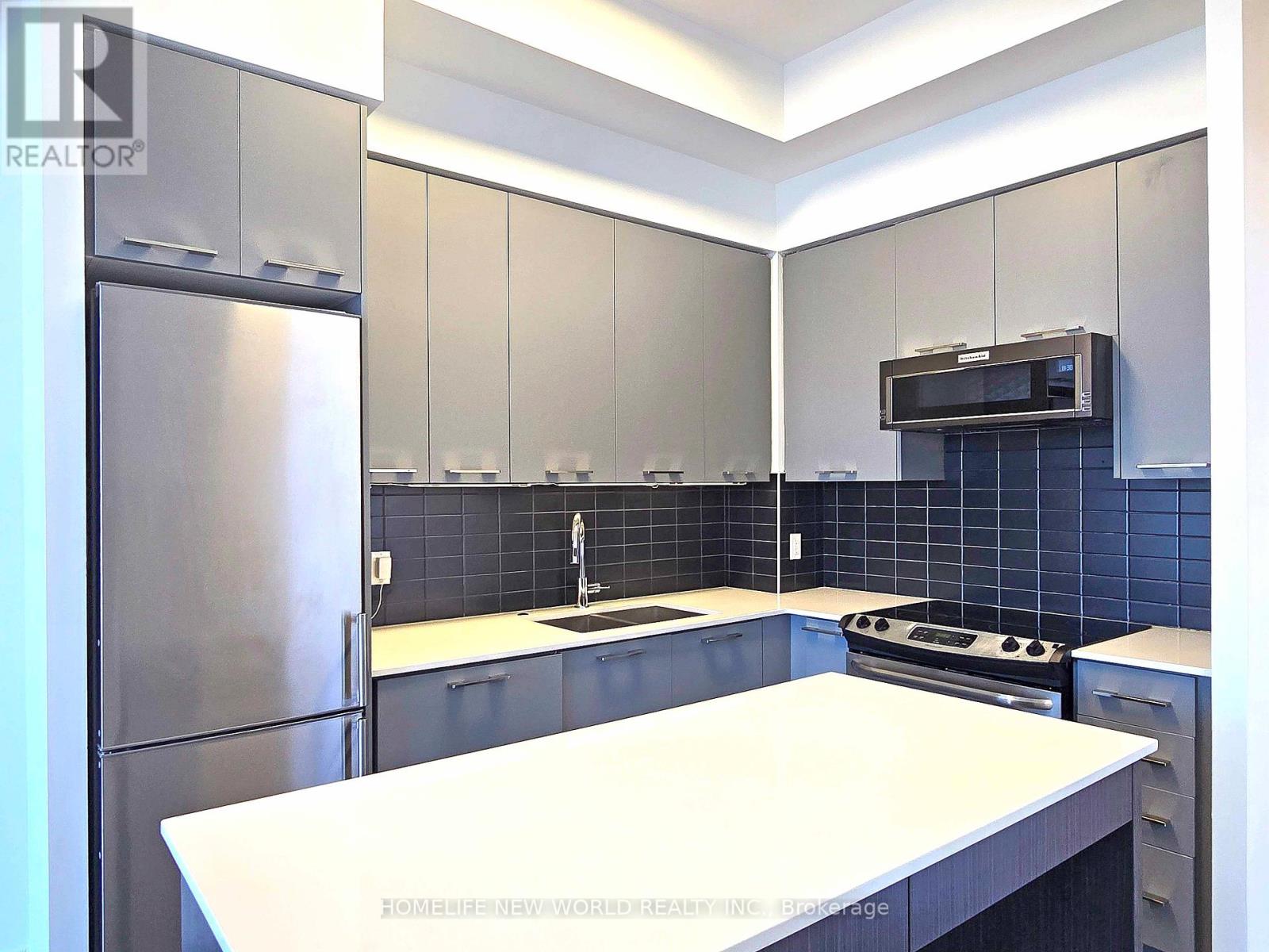 731 - 9471 Yonge Street, Richmond Hill, Ontario  L4C 0Z5 - Photo 7 - N12777916