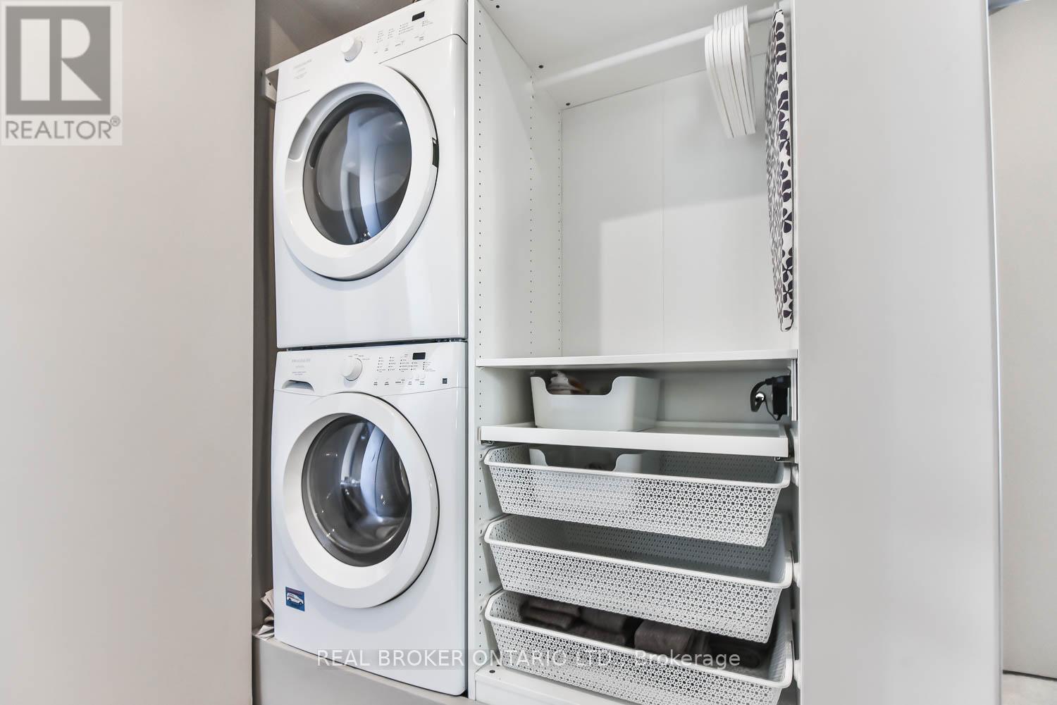 329 Manning Avenue, Toronto, Ontario  M6J 2K8 - Photo 16 - C12777730