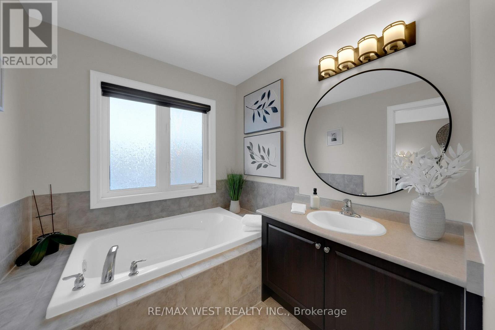 244 Hansard Drive, Vaughan, Ontario  L4H 0W1 - Photo 24 - N12737626