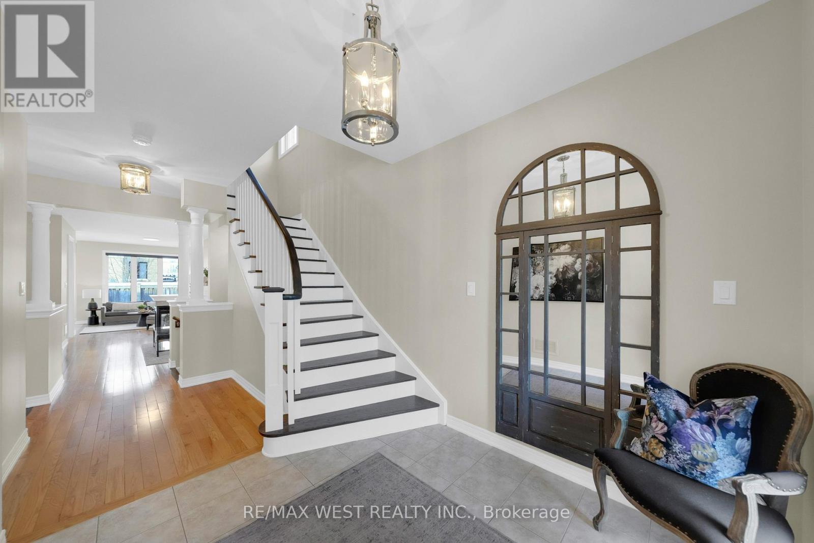 244 Hansard Drive, Vaughan, Ontario  L4H 0W1 - Photo 3 - N12737626