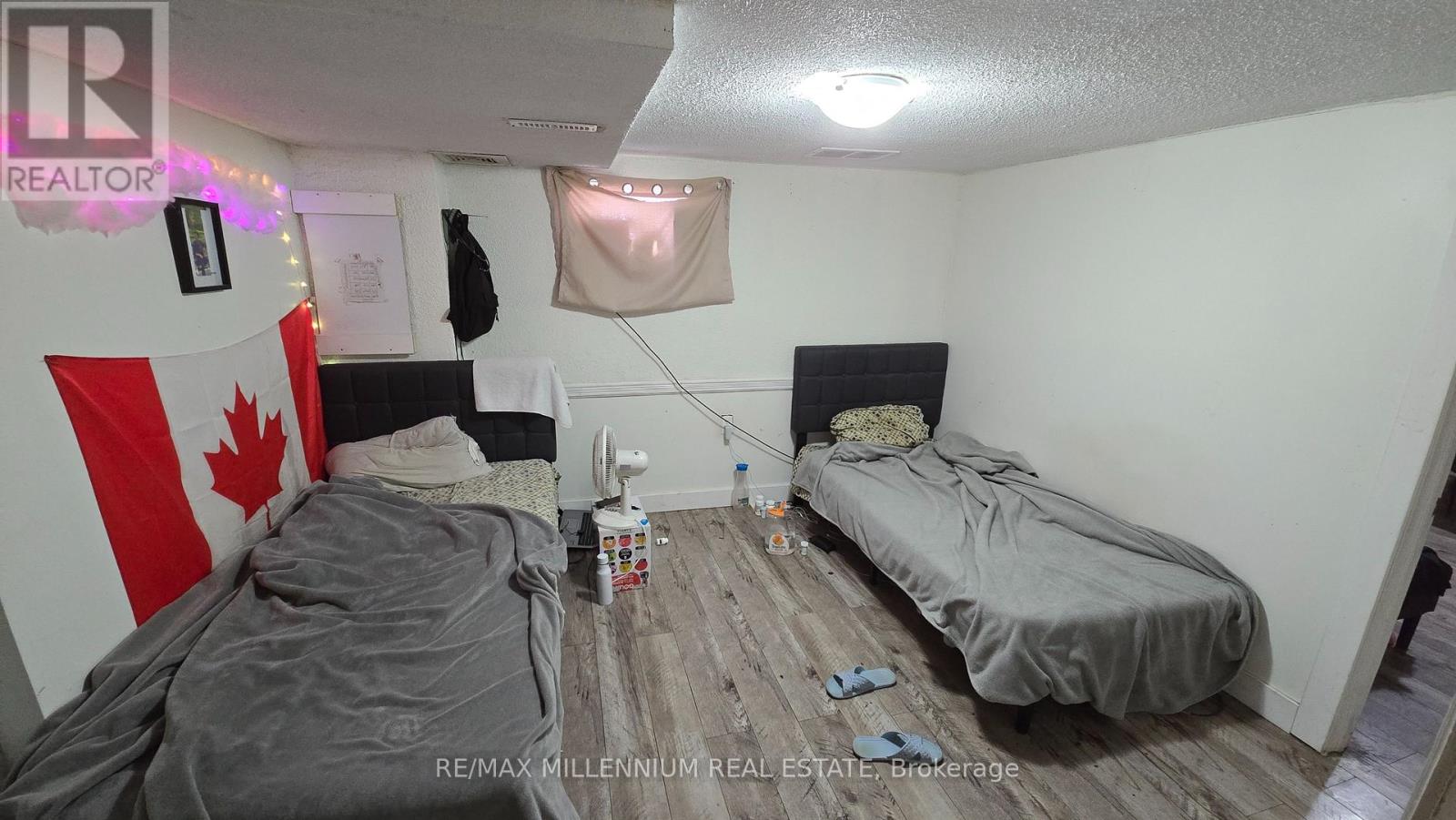 120 Duncanwoods Drive, Toronto, Ontario  M9L 2E1 - Photo 30 - W12769296