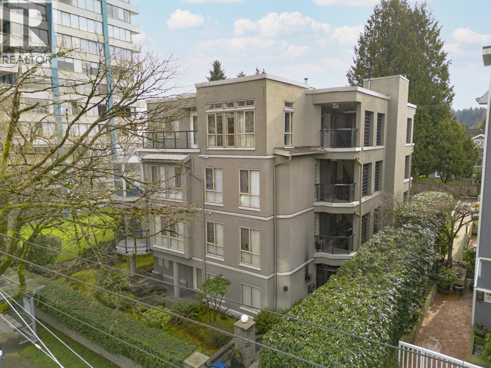 402 4688 W 10th Avenue, Vancouver, British Columbia  V6R 2J5 - Photo 2 - R3088832