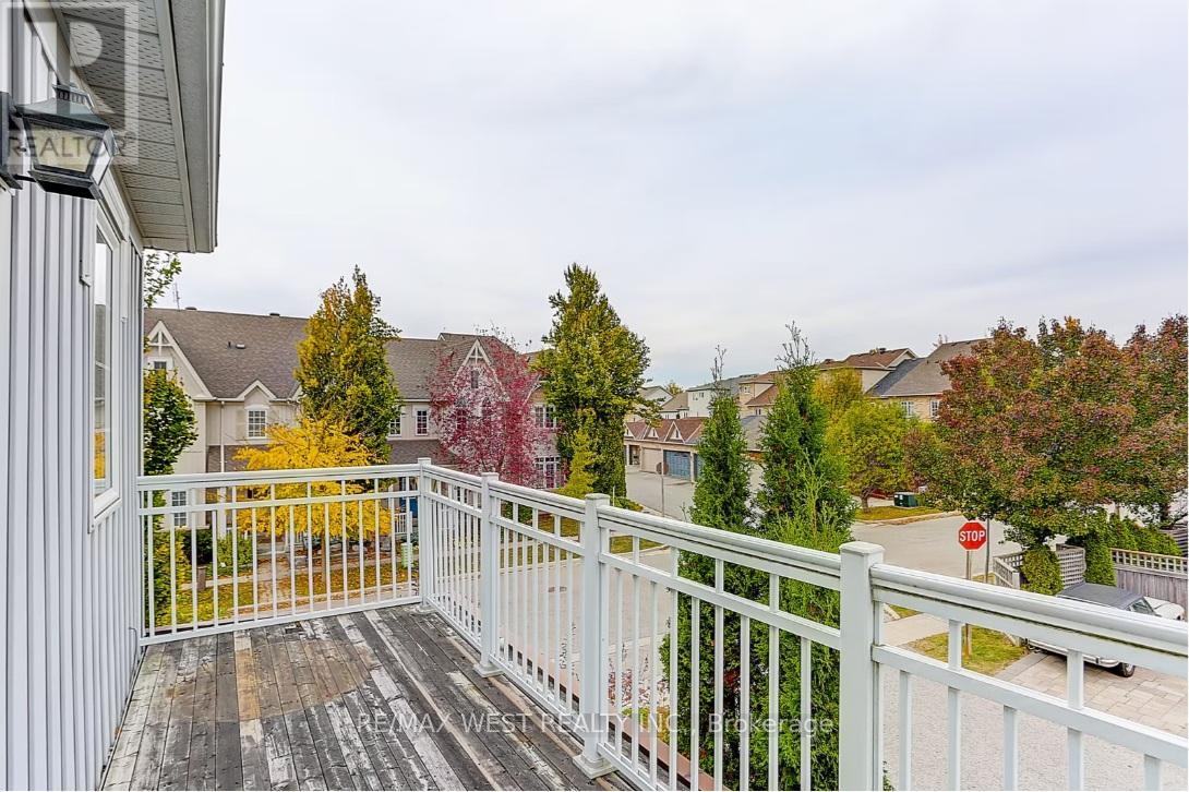 11 Dancer's Drive, Markham, Ontario  L6C 2C4 - Photo 13 - N12777928