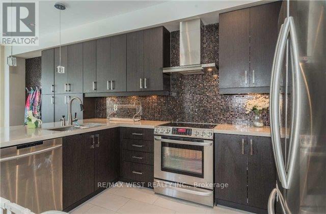 11 Dancer's Drive, Markham, Ontario  L6C 2C4 - Photo 8 - N12777928