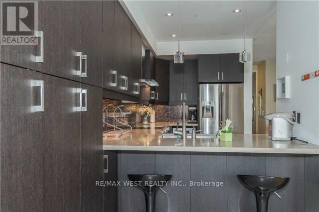 11 Dancer's Drive, Markham, Ontario  L6C 2C4 - Photo 9 - N12777928