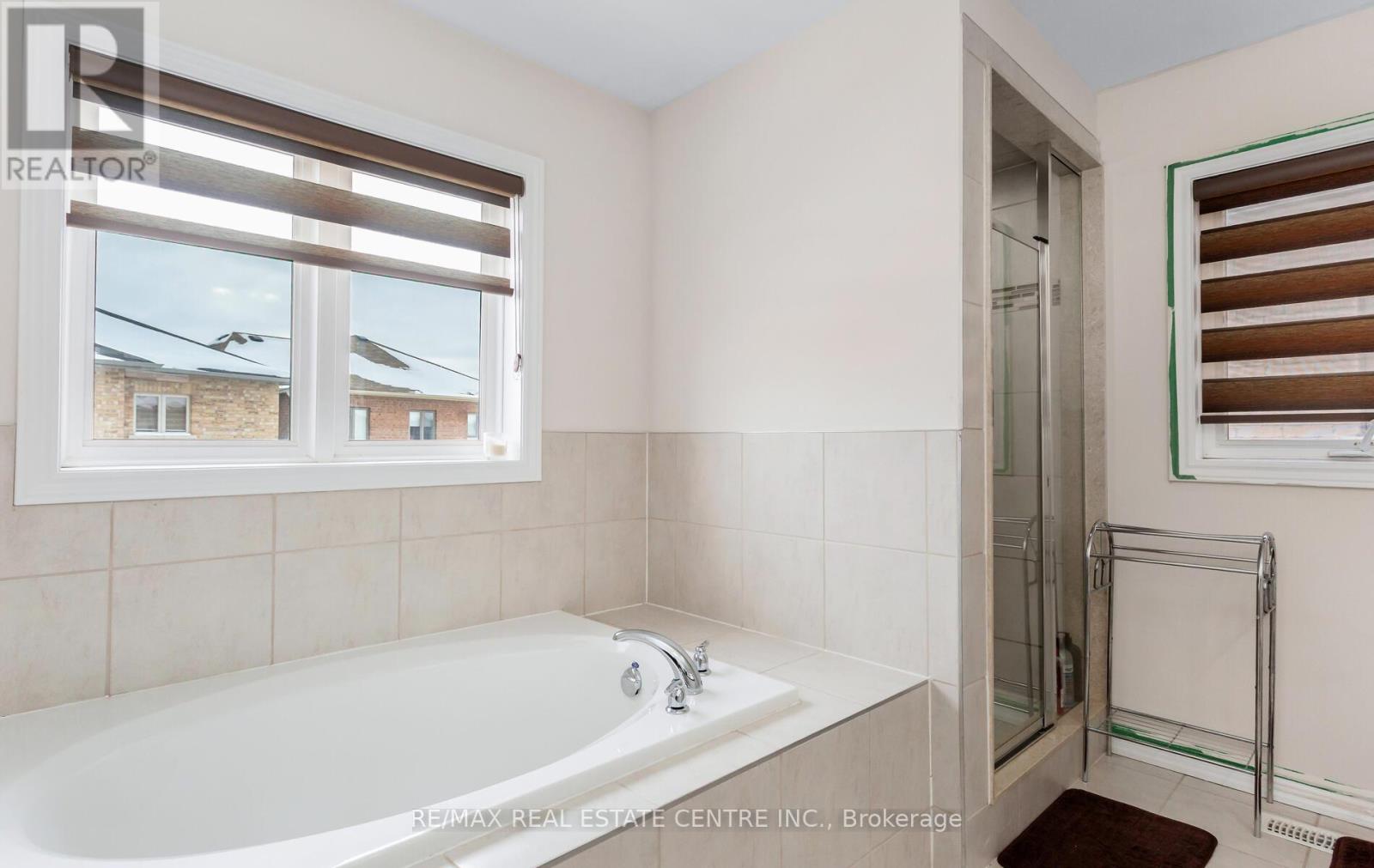 49 Bucksaw Street, Brampton, Ontario  L7A 4R3 - Photo 31 - W12777932