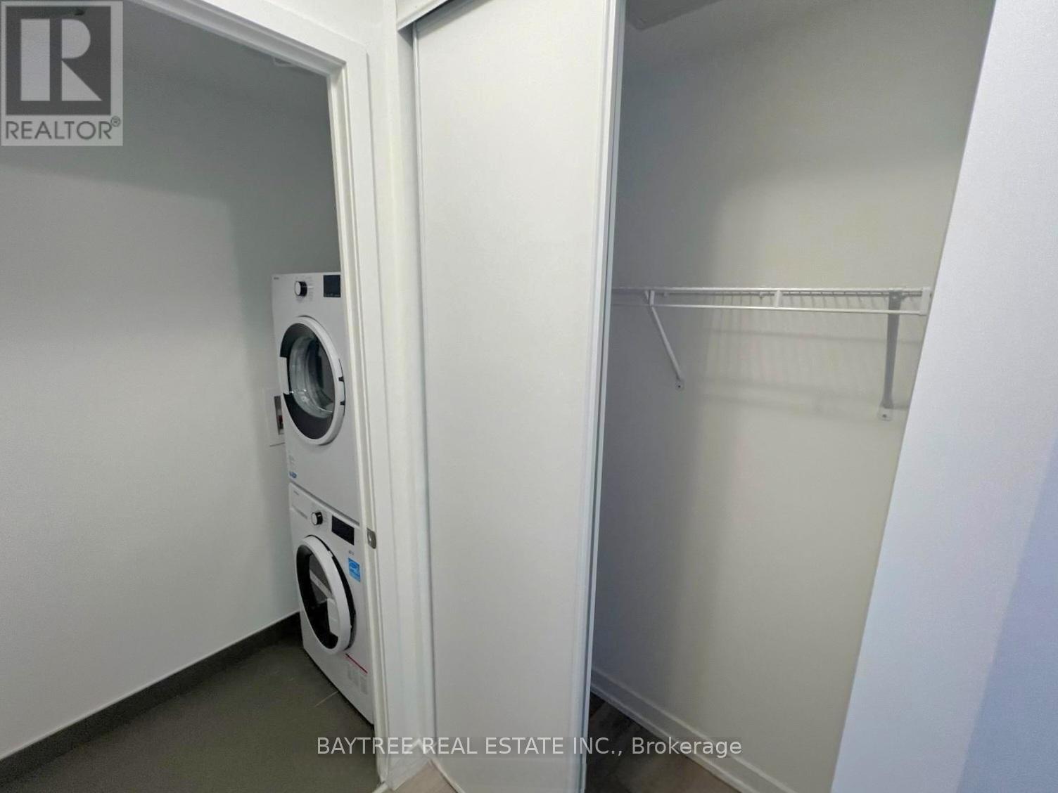 1008 - 3100 Keele Street, Toronto, Ontario  M3M 0E1 - Photo 10 - W12777942