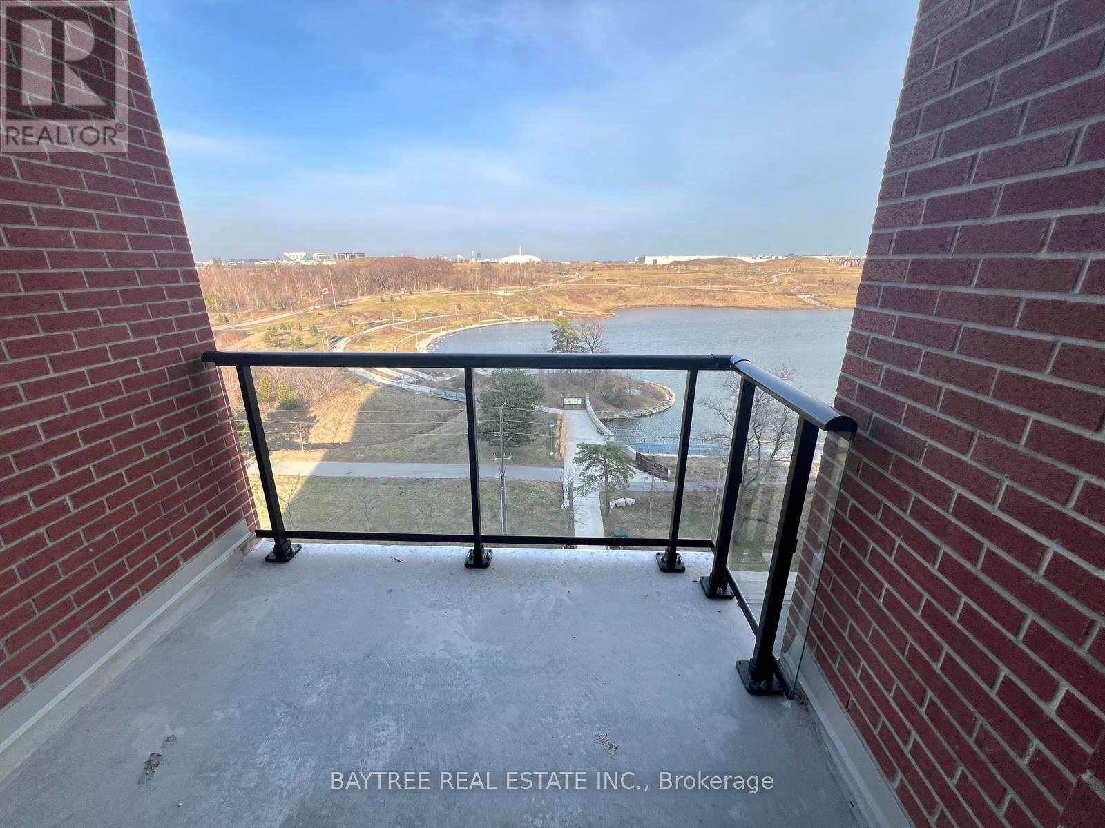 1008 - 3100 Keele Street, Toronto, Ontario  M3M 0E1 - Photo 11 - W12777942