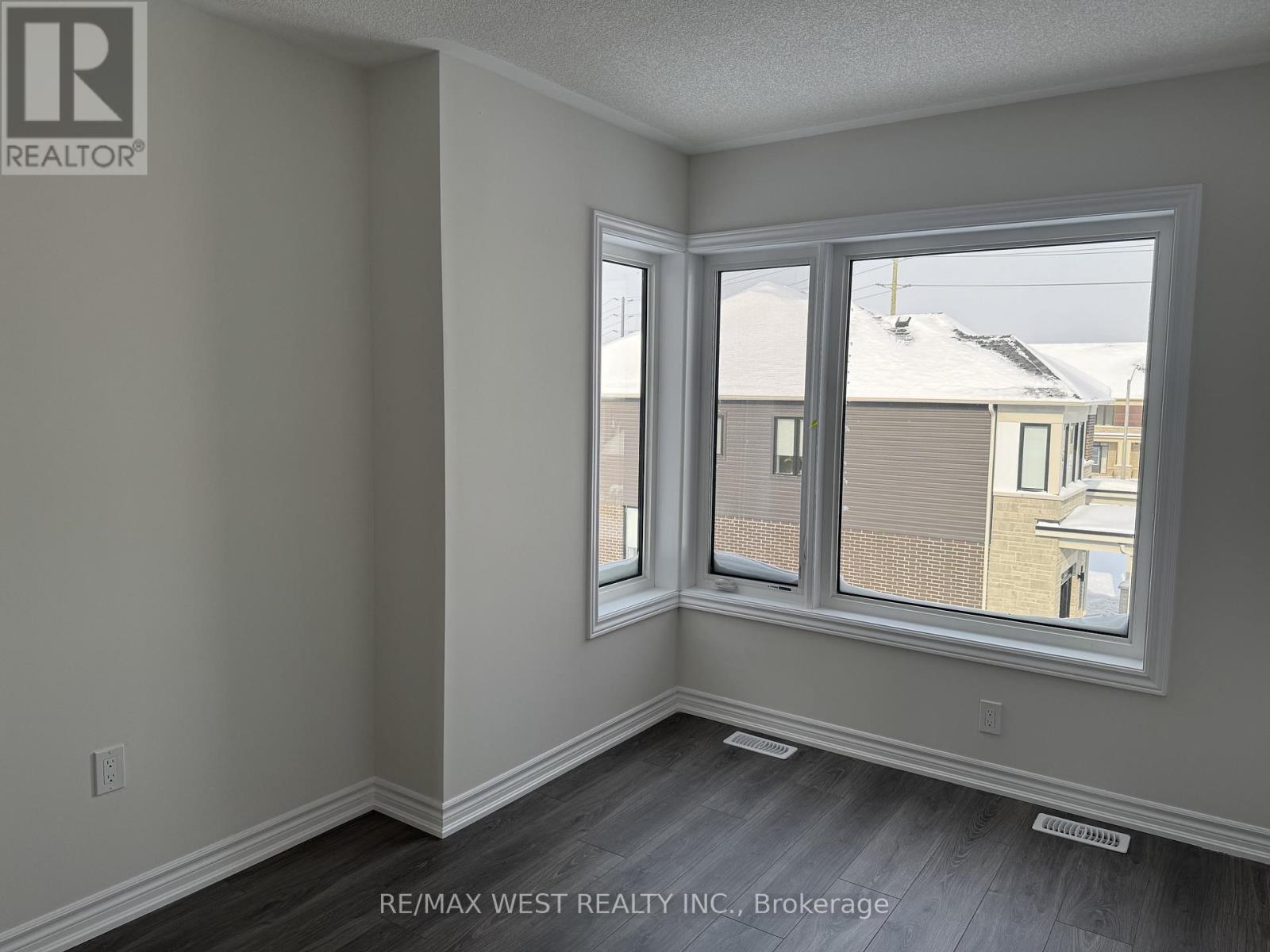 111 Watt Mews, Kawartha Lakes (Lindsay), Ontario  K9V 0T3 - Photo 20 - X12772692