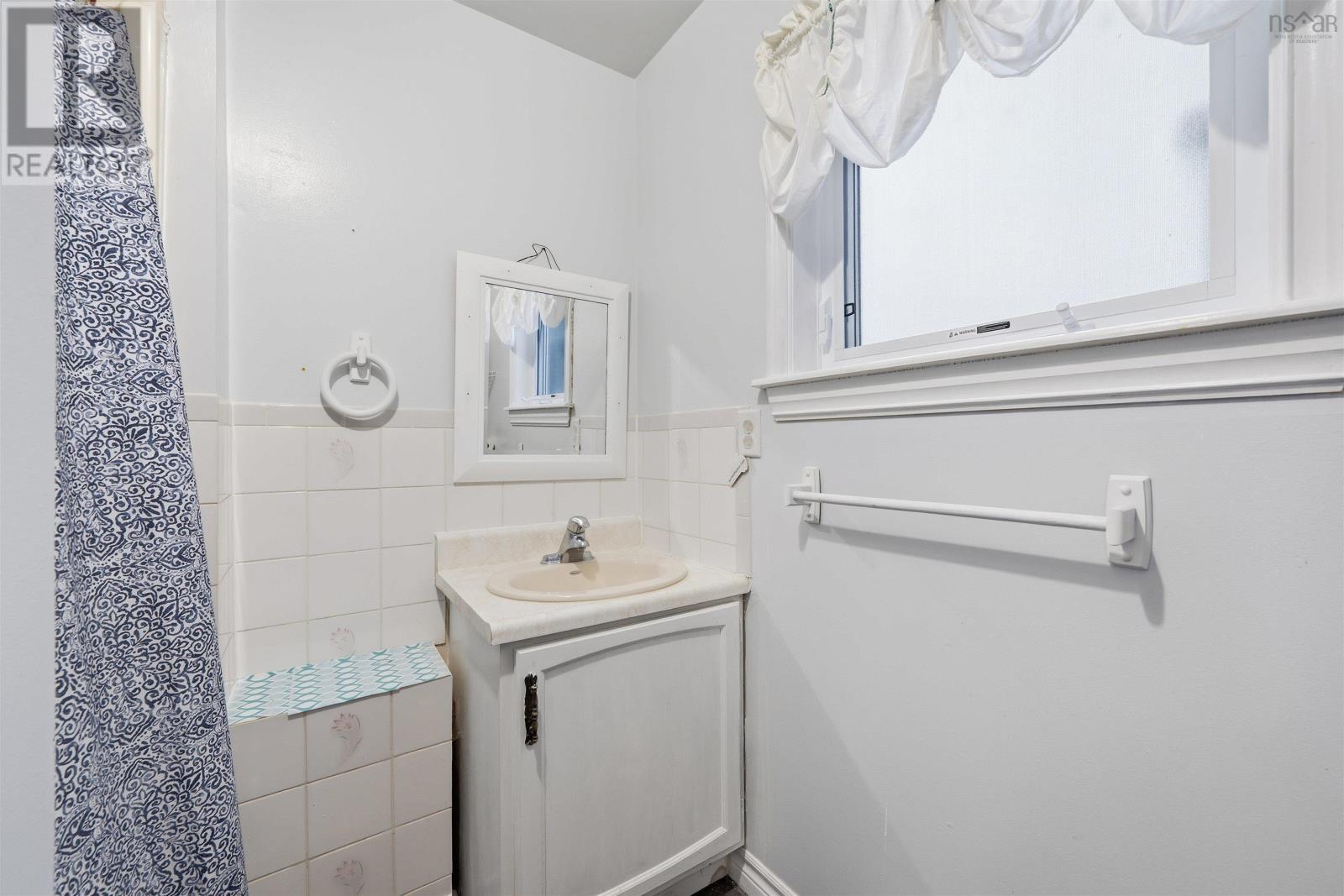 34 Inglewood Crescent, Dartmouth, Nova Scotia  B2W 5W2 - Photo 37 - 202602553