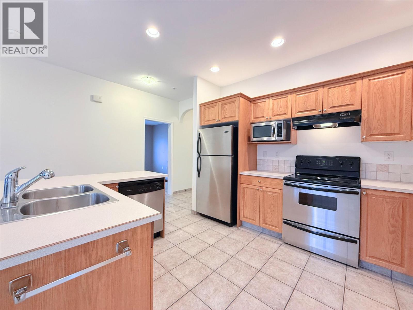 15 SOLANA KEY Court Unit# 311 Osoyoos Photo 8