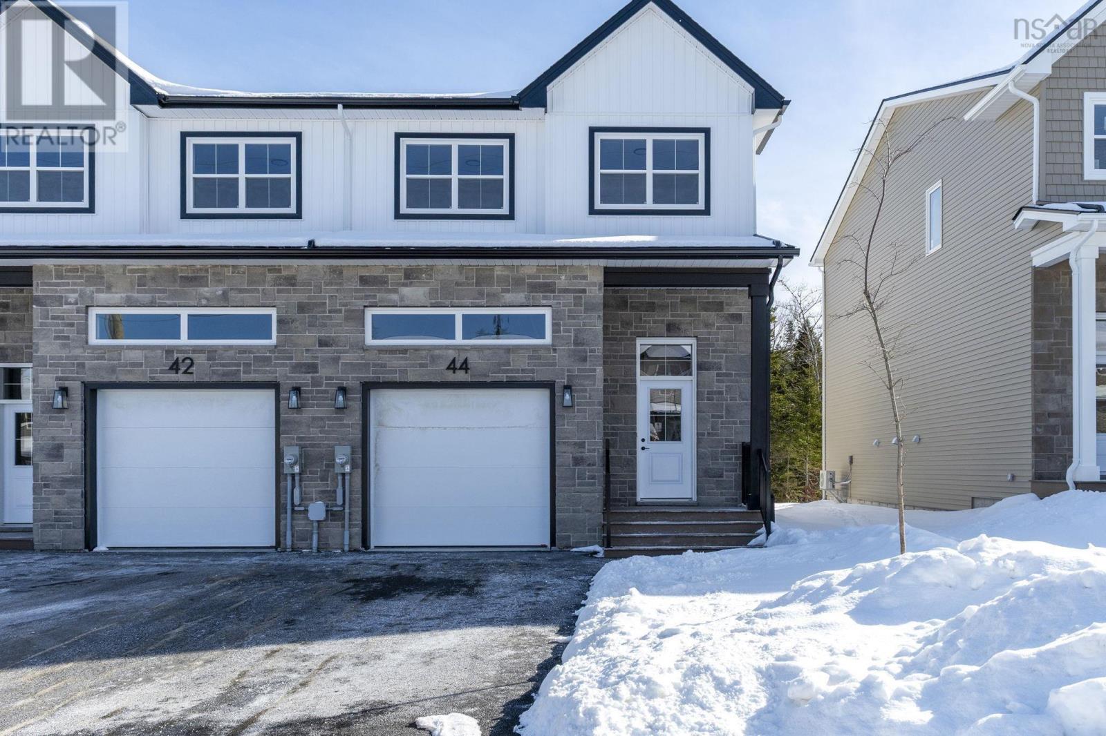 Smd-5b 44 Simona Drive, Dartmouth, Nova Scotia  B2X 0C9 - Photo 1 - 202601734