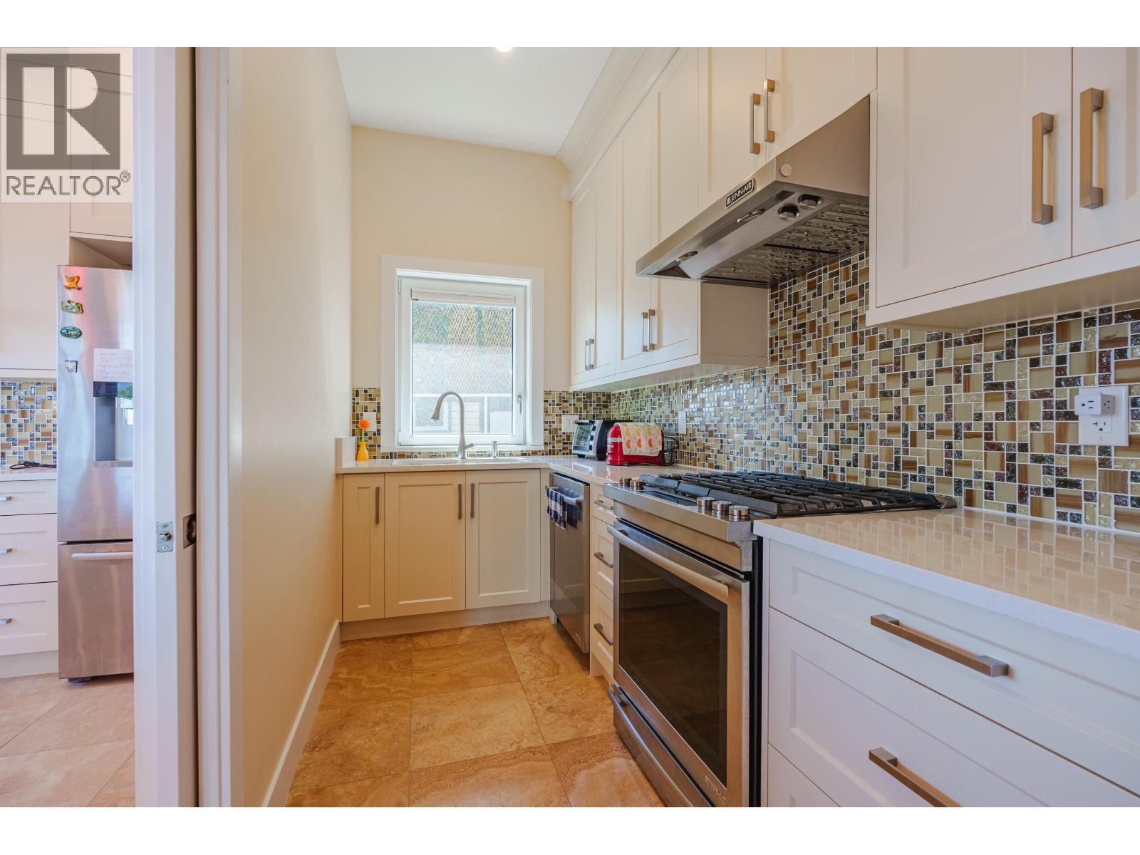 1246 St Andrews Road, Gibsons, British Columbia  V0N 1V1 - Photo 24 - R3088835