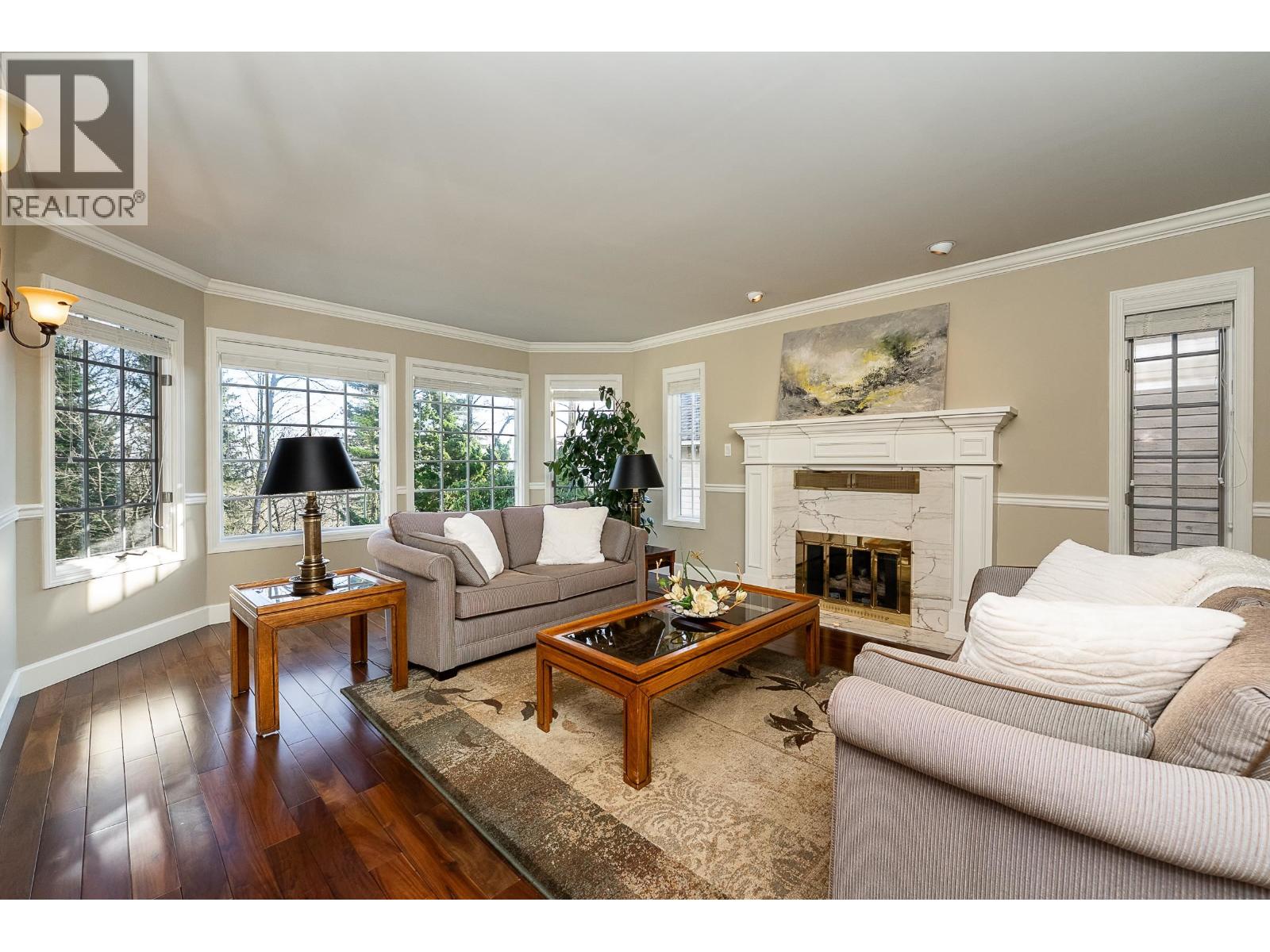 408 Riverview Crescent, Coquitlam, British Columbia  V3C 4X8 - Photo 3 - R3088602