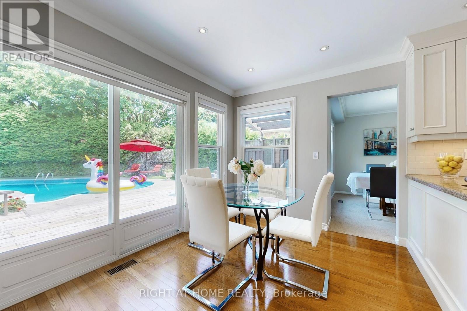 363 Crossland Gate, Newmarket, Ontario  L3X 1B5 - Photo 14 - N12777944