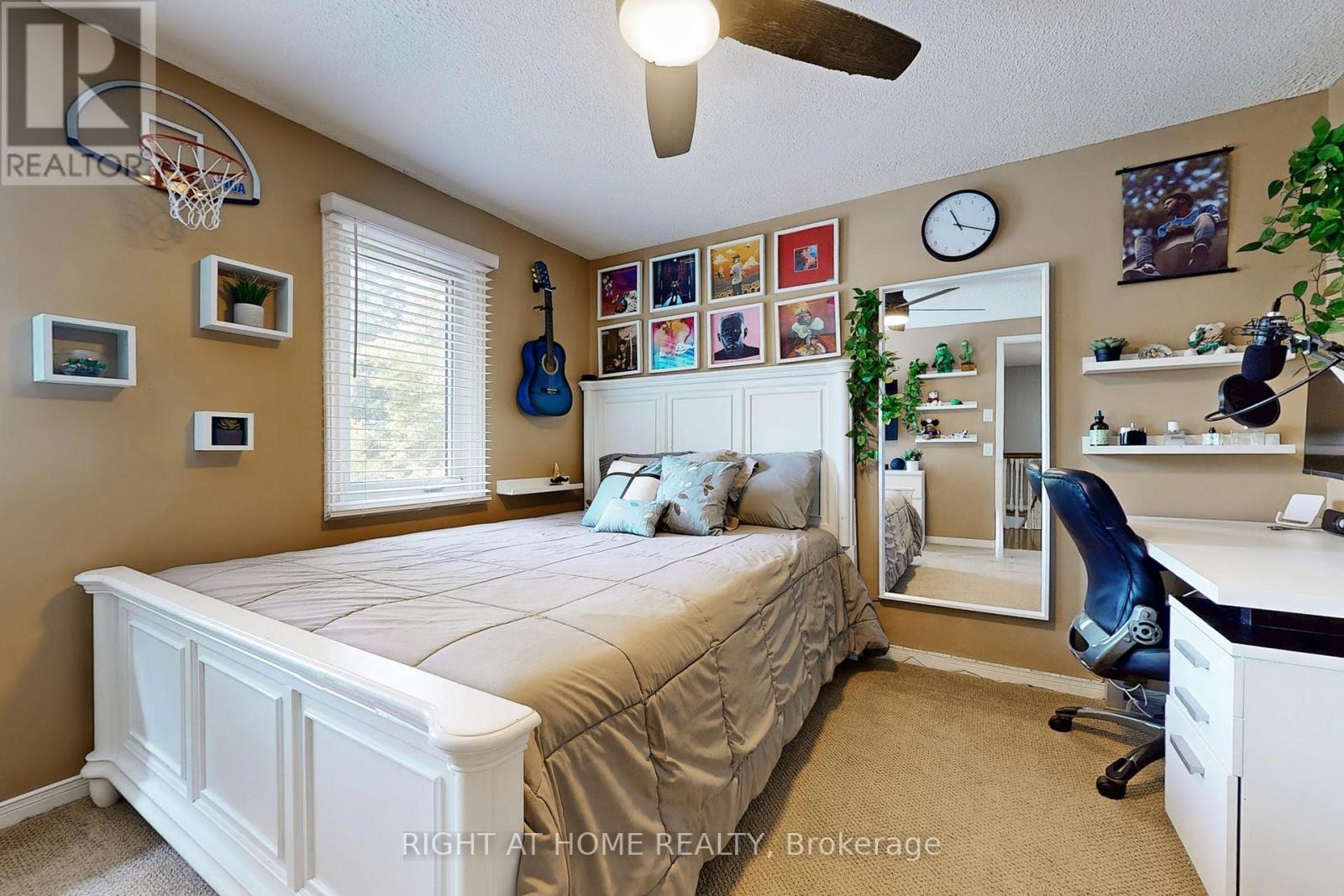 363 Crossland Gate, Newmarket, Ontario  L3X 1B5 - Photo 25 - N12777944