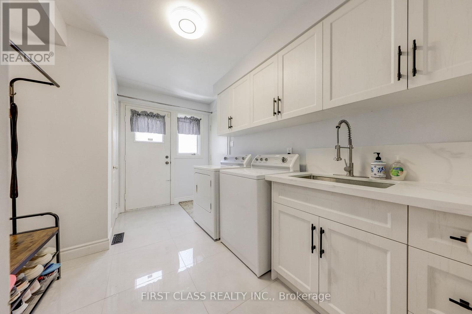 449 Alex Doner Drive, Newmarket, Ontario  L3X 1C3 - Photo 19 - N12777954