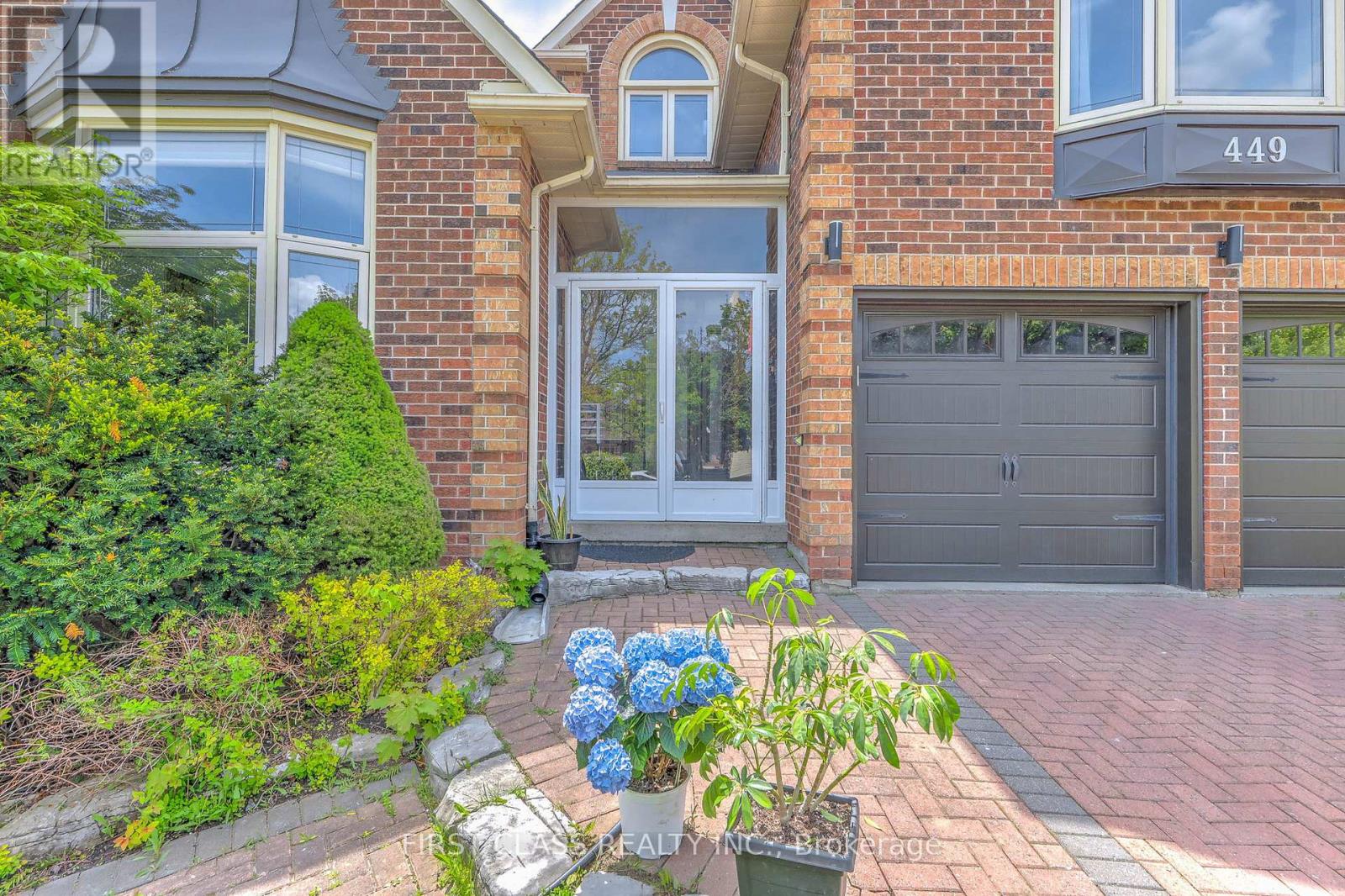 449 Alex Doner Drive, Newmarket, Ontario  L3X 1C3 - Photo 3 - N12777954