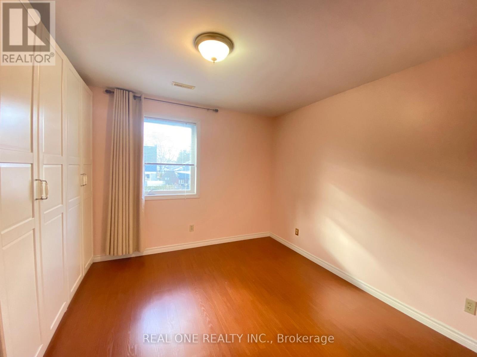 Uper Level - 22 Princeway Drive, Toronto, Ontario  M1R 2V9 - Photo 14 - E12640086
