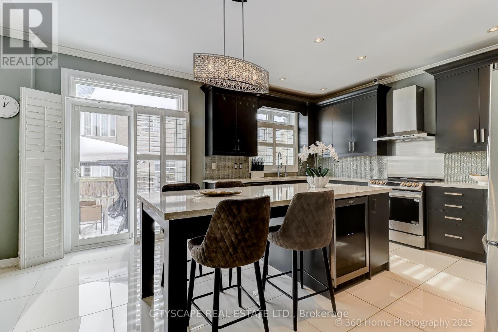 381 Summeridge Drive, Vaughan, Ontario  L4J 8T7 - Photo 15 - N12777360