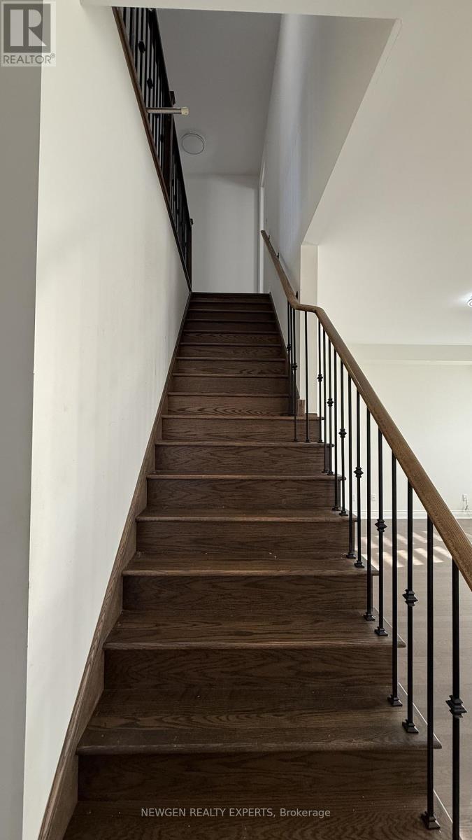 56 Lollard Way, Brampton, Ontario  L6Y 2C9 - Photo 9 - W12777952