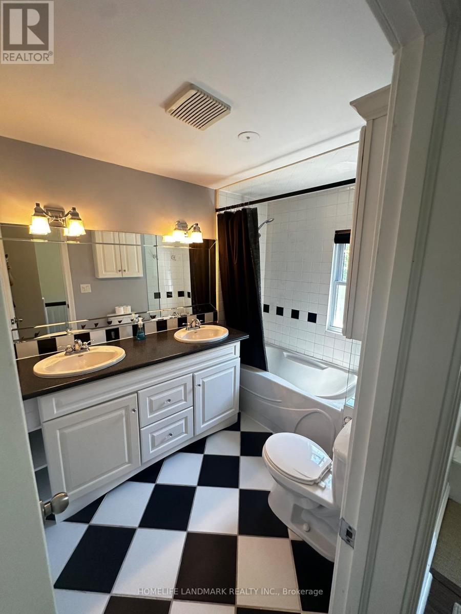 27 Craigmore Crescent, Toronto, Ontario  M2N 2Y2 - Photo 7 - C12777964