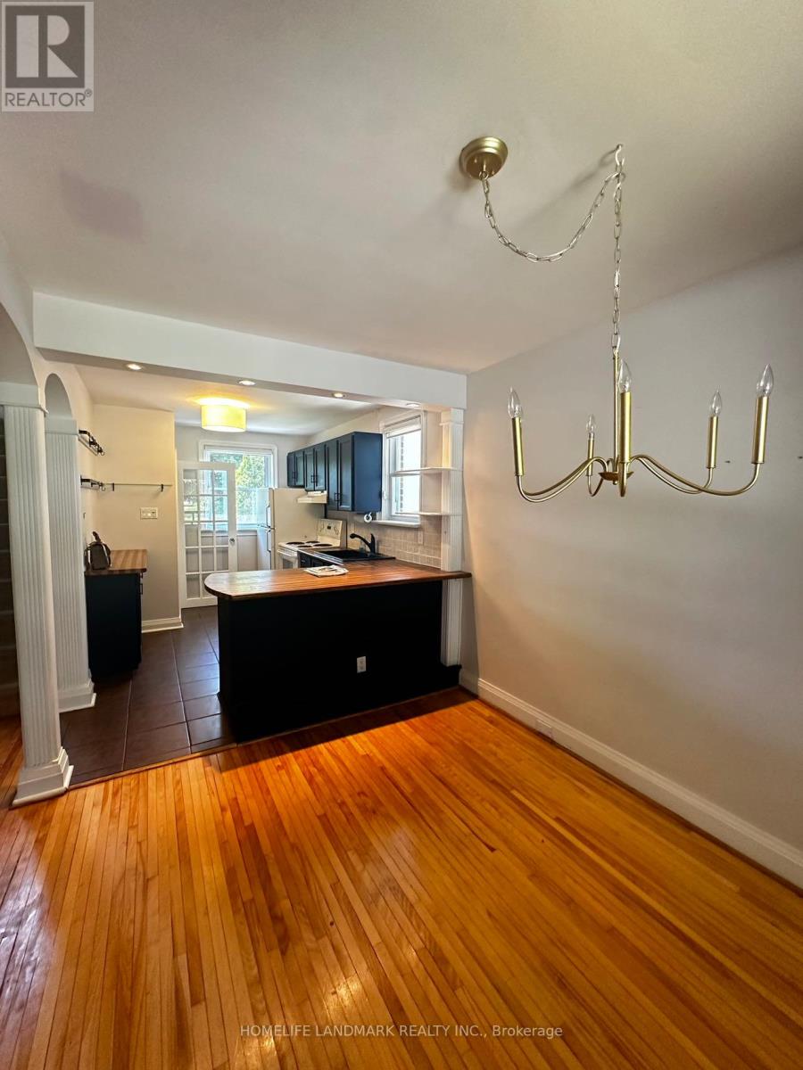 27 Craigmore Crescent, Toronto, Ontario  M2N 2Y2 - Photo 8 - C12777964