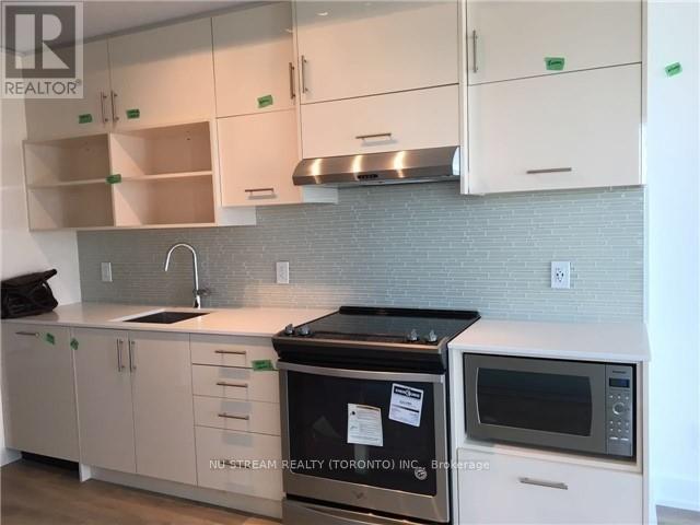 1605 - 150 Fairview Mall Drive, Toronto, Ontario  M2J 0E7 - Photo 2 - C12777972