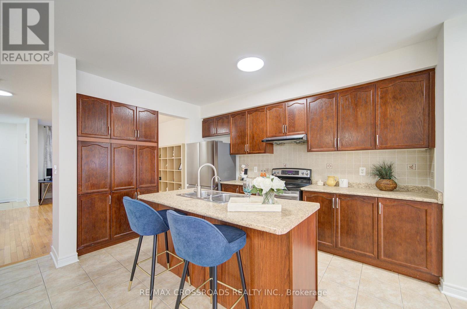 85 Shady Oaks Avenue, Markham, Ontario  L6B 0P3 - Photo 7 - N12777958