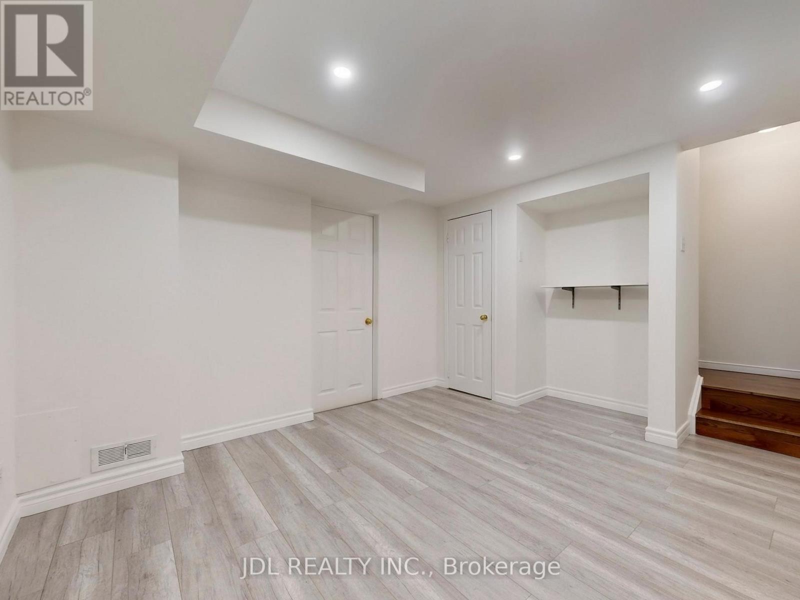 112 - 2205 South Millway, Mississauga, Ontario  L5L 3T2 - Photo 31 - W12679698