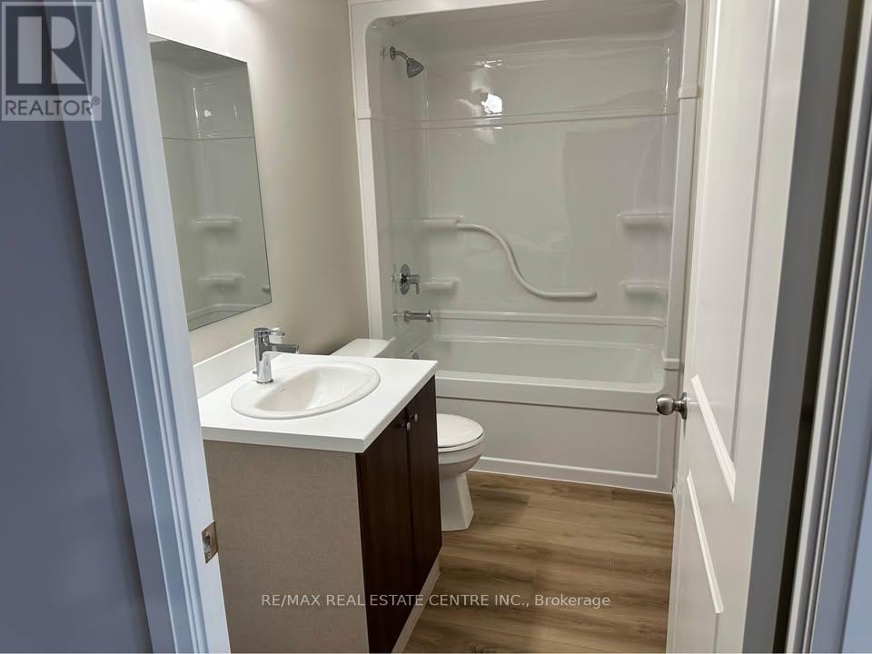 246 - 50 Herrick Avenue, St. Catharines, Ontario  L2P 2T9 - Photo 6 - X12775998