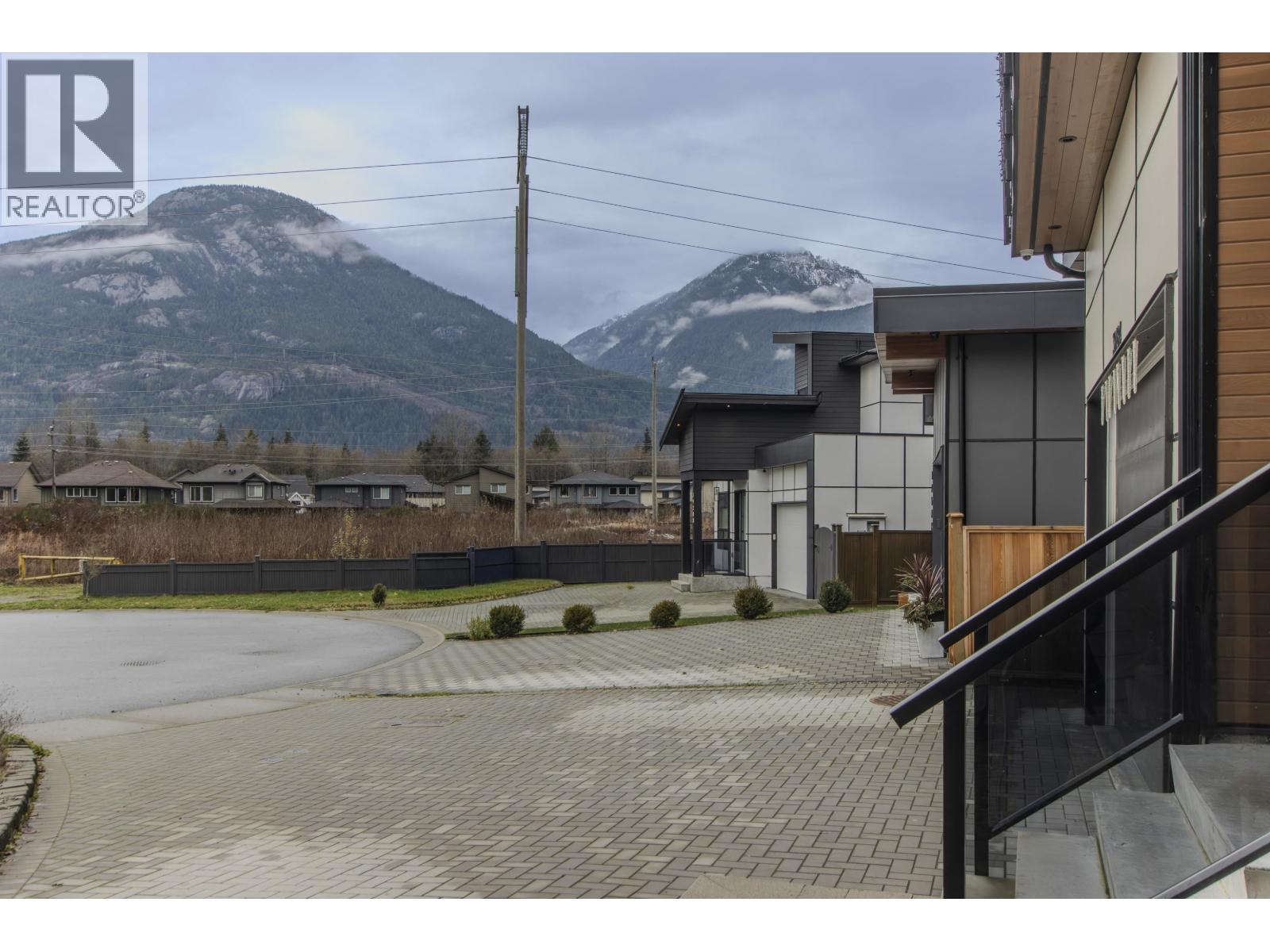 39184 Woodpecker Place, Squamish, British Columbia  V8B 1A7 - Photo 21 - R3074500