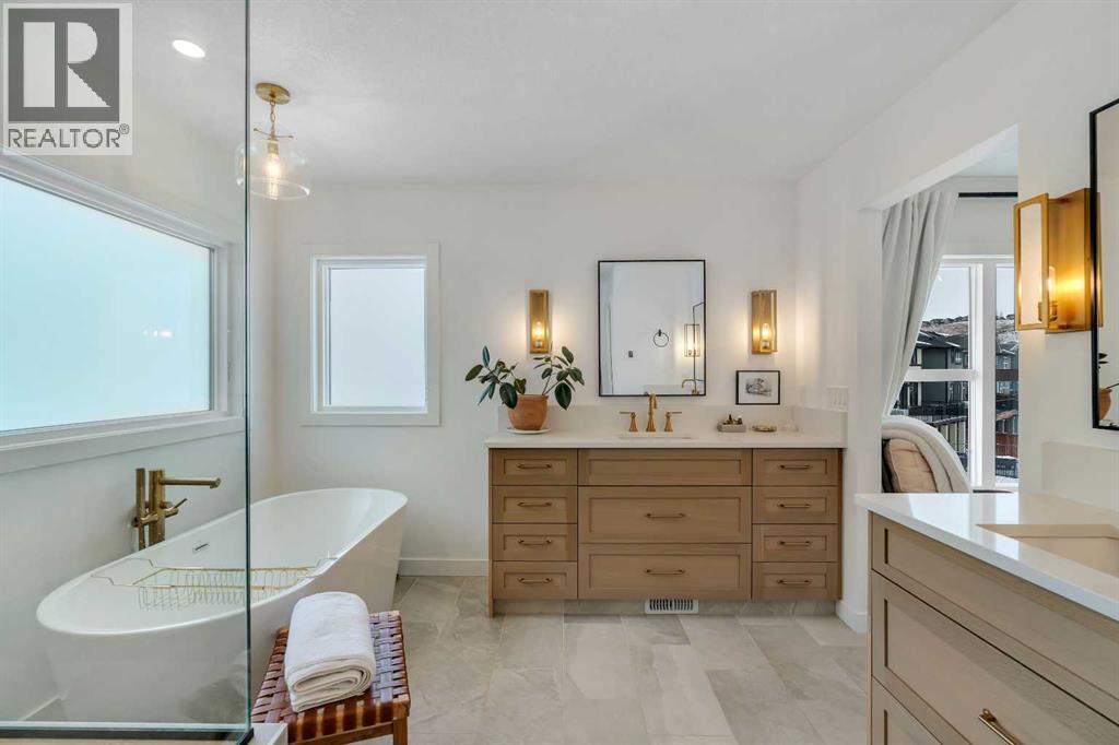 1176 Cranbrook Gardens Se, Calgary, Alberta  T3M 3C3 - Photo 28 - A2278897