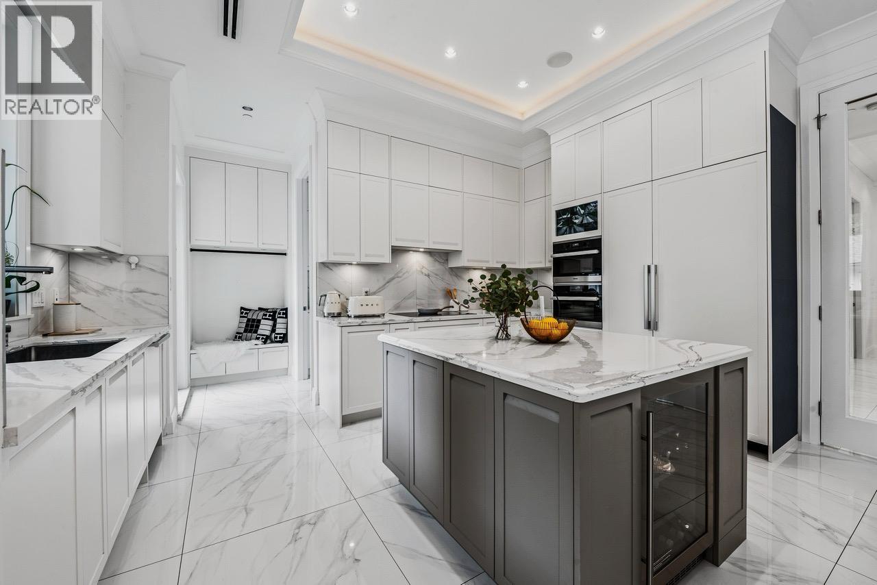 Listing Picture 12 of 35 : 2867 W 44TH AVENUE, Vancouver / 溫哥華 - 魯藝地產 Yvonne Lu Group - MLS Medallion Club Member