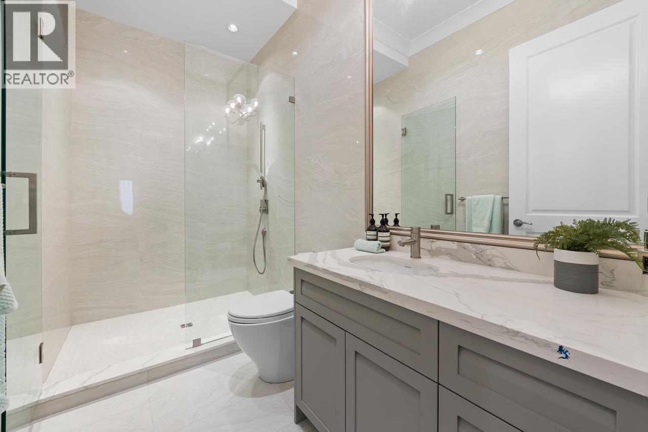 Listing Picture 35 of 35 : 2867 W 44TH AVENUE, Vancouver / 溫哥華 - 魯藝地產 Yvonne Lu Group - MLS Medallion Club Member