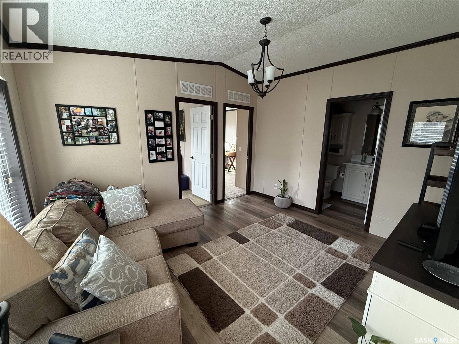 4 7th Avenue Se, Weyburn, Saskatchewan  S4H 1Z2 - Photo 17 - SK028279