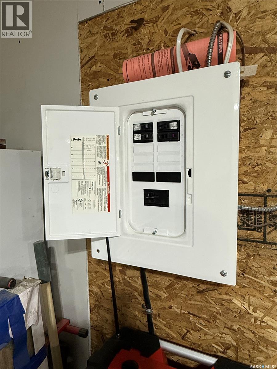 4 7th Avenue Se, Weyburn, Saskatchewan  S4H 1Z2 - Photo 29 - SK028279